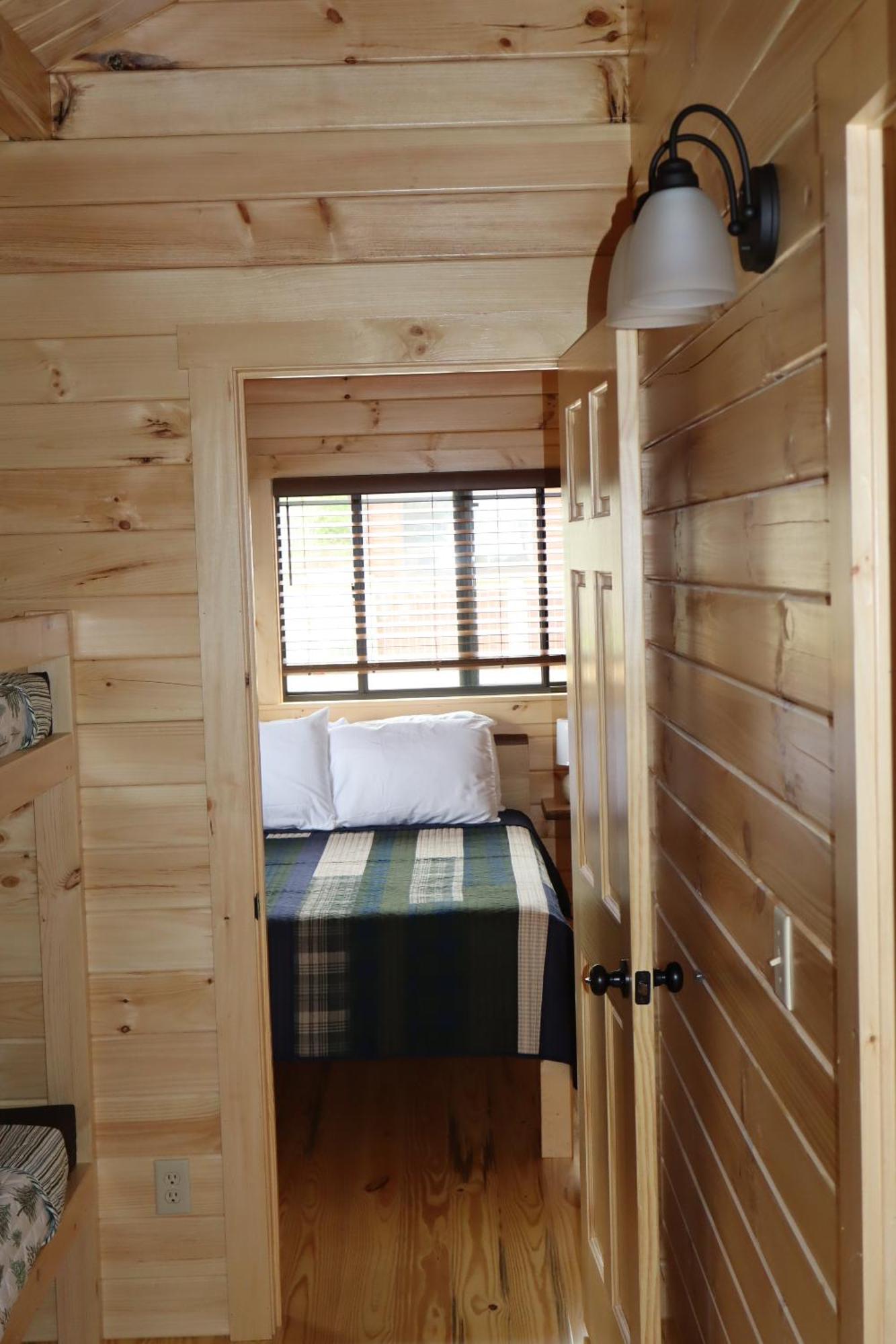 Cowan Creek Lodges 森特 外观 照片